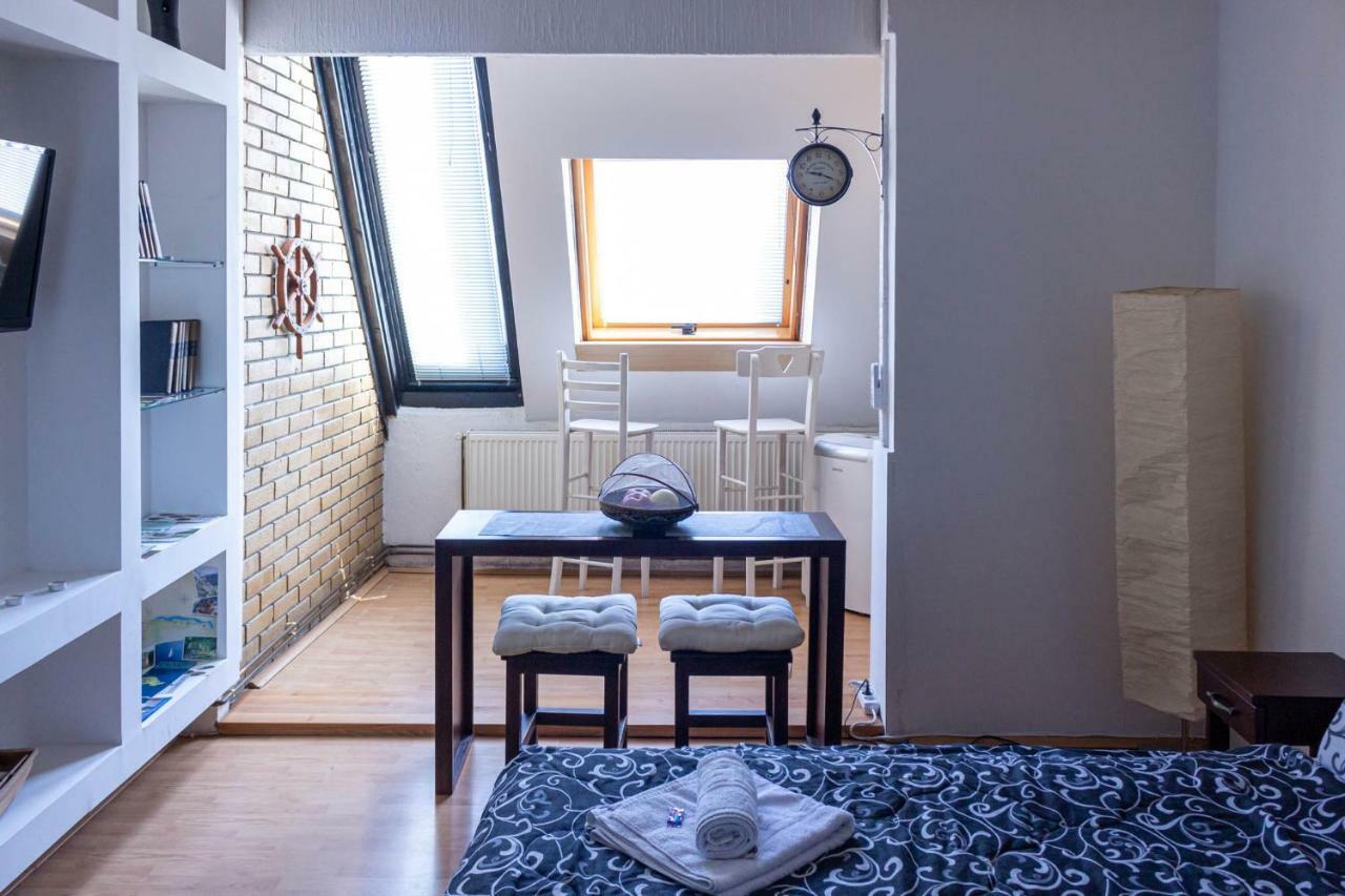 Apartman "Soba Sa Pogledom" ゴルバッツ エクステリア 写真